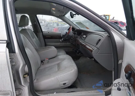 2005 Mercury Grand Marquis Ls/Lse from USA, damaged, VIN 2MEHM75W25X613970